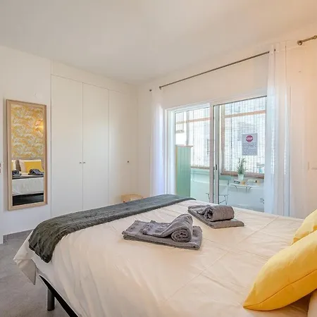 Old Town Sea View Apartment