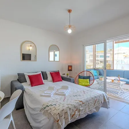 Old Town Sea View Apartment *