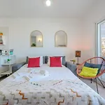 Old Town Sea View Apartman